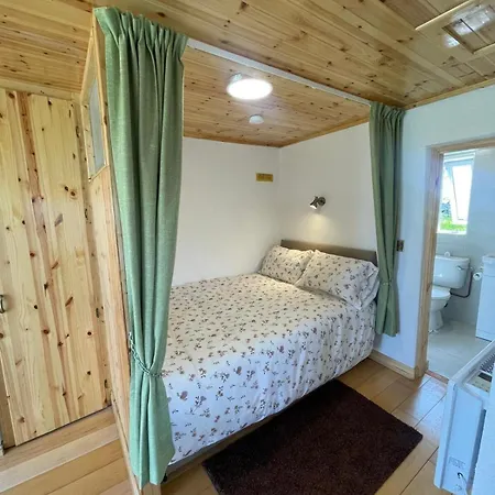 Calla Chalet