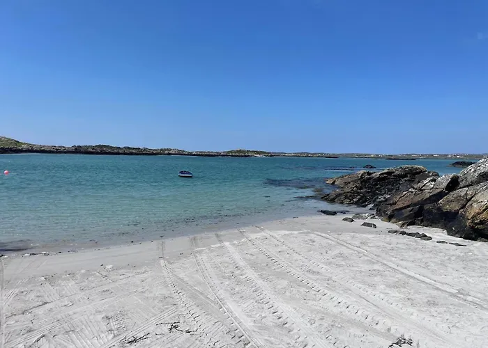 Calla Chalet Roundstone